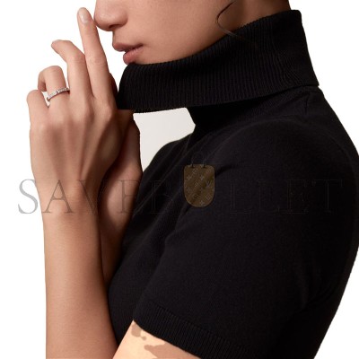 CARTIER MAILLON PANTHÈRE WEDDING BAND, HALF-PAVED B4221000 CARTIER MAILLON PANTHÈRE WEDDING BAND, HALF-PAVED B4221000